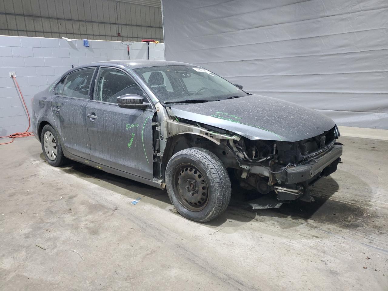 2015 Volkswagen Jetta VIN 3VW2K7AJ8FM334492 Copart auction photo, front end / side damage thumbnail 4
