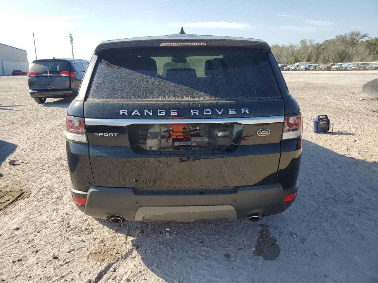 2017 Land Rover Range Rover VIN SALWG2FK3HA675768 Copart auction photo, minor dent/scratches damage thumbnail 6