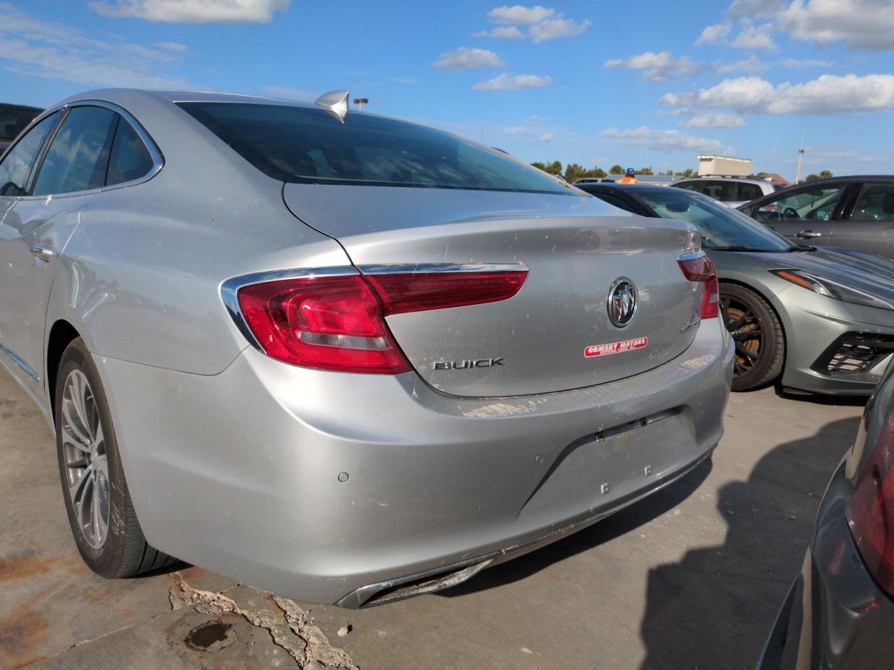 2017 Buick LaCrosse VIN 1G4ZP5SS0HU135879 Copart auction photo, water/flood / minor dent/scratches damage thumbnail 6
