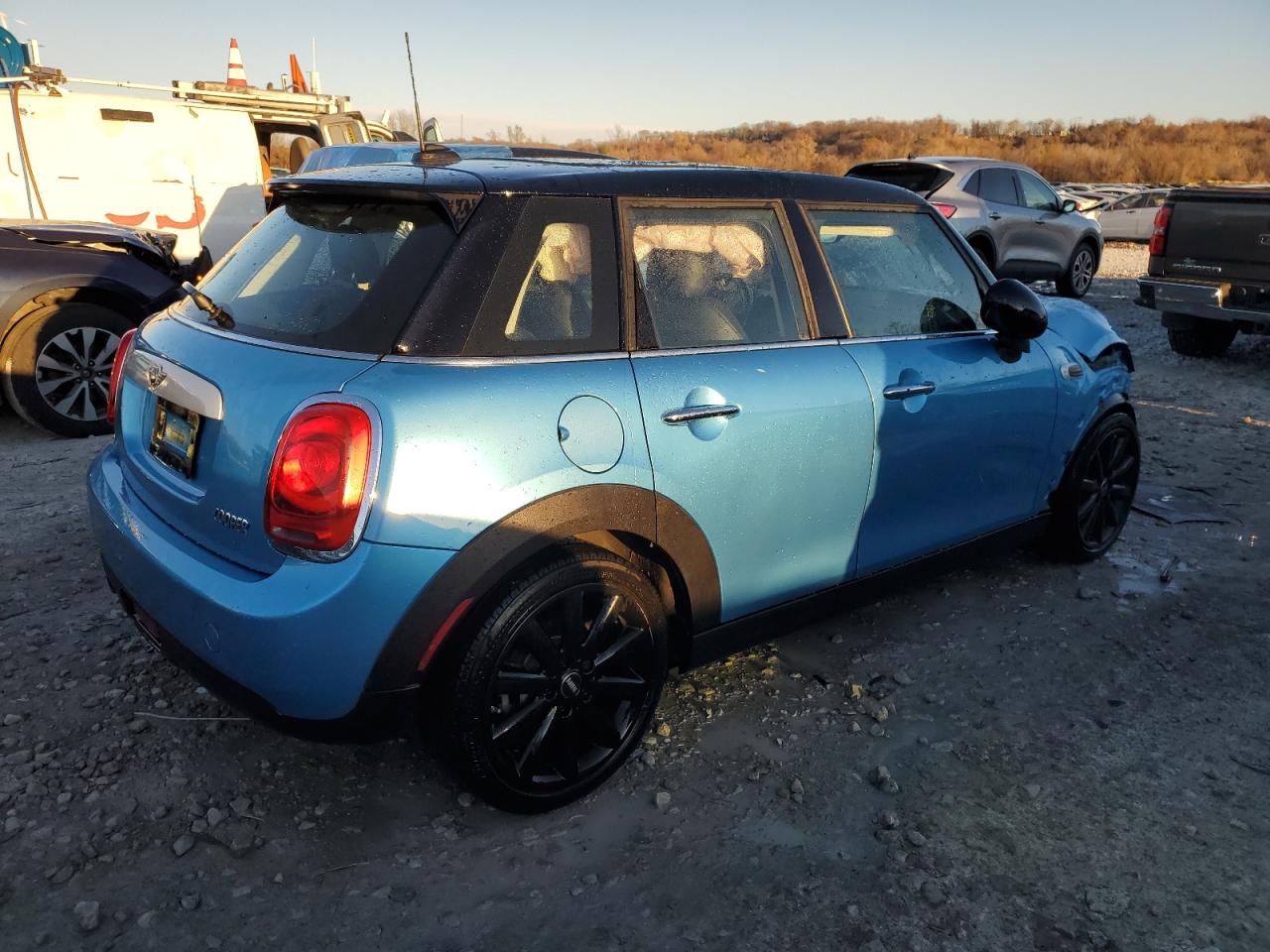 2015 MINI Cooper VIN WMWXS5C57FT832579 Copart auction photo, front end damage thumbnail 3