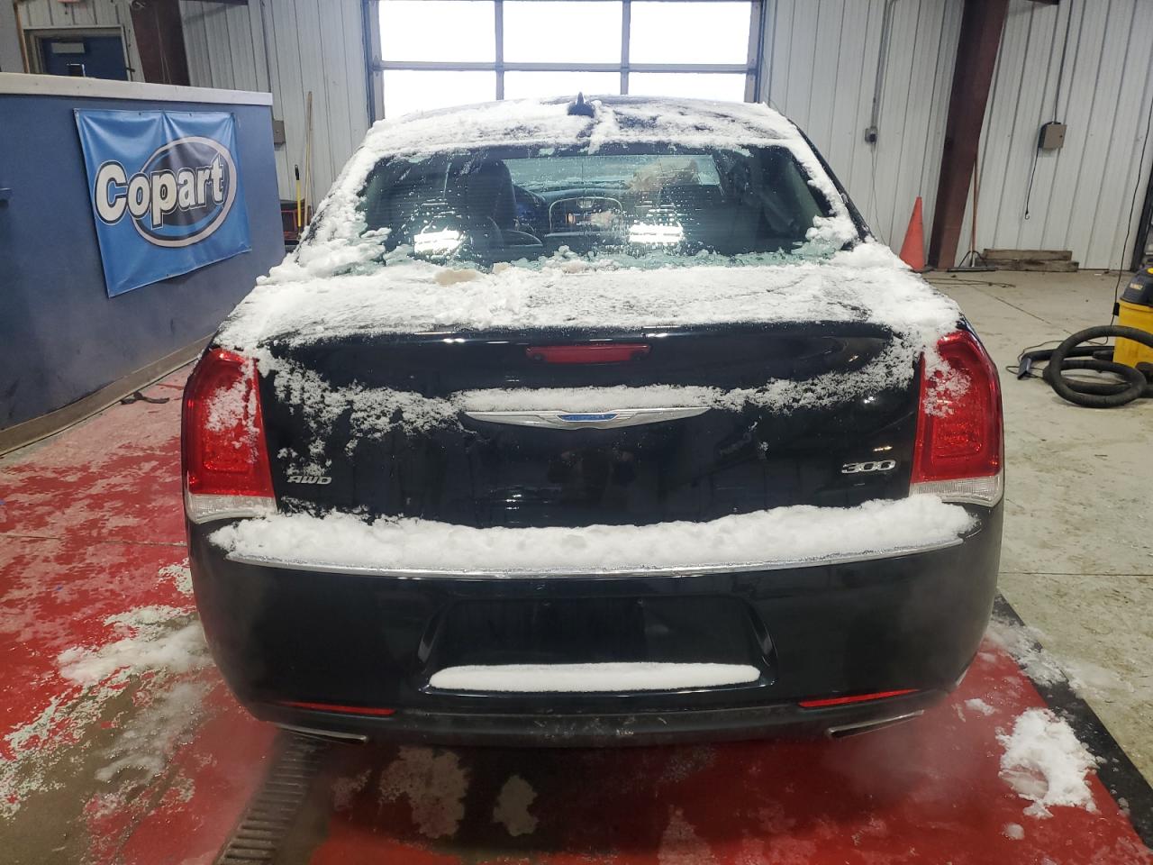2018 Chrysler 300 VIN 2C3CCAKG7JH140505 Copart auction photo, front end damage thumbnail 6
