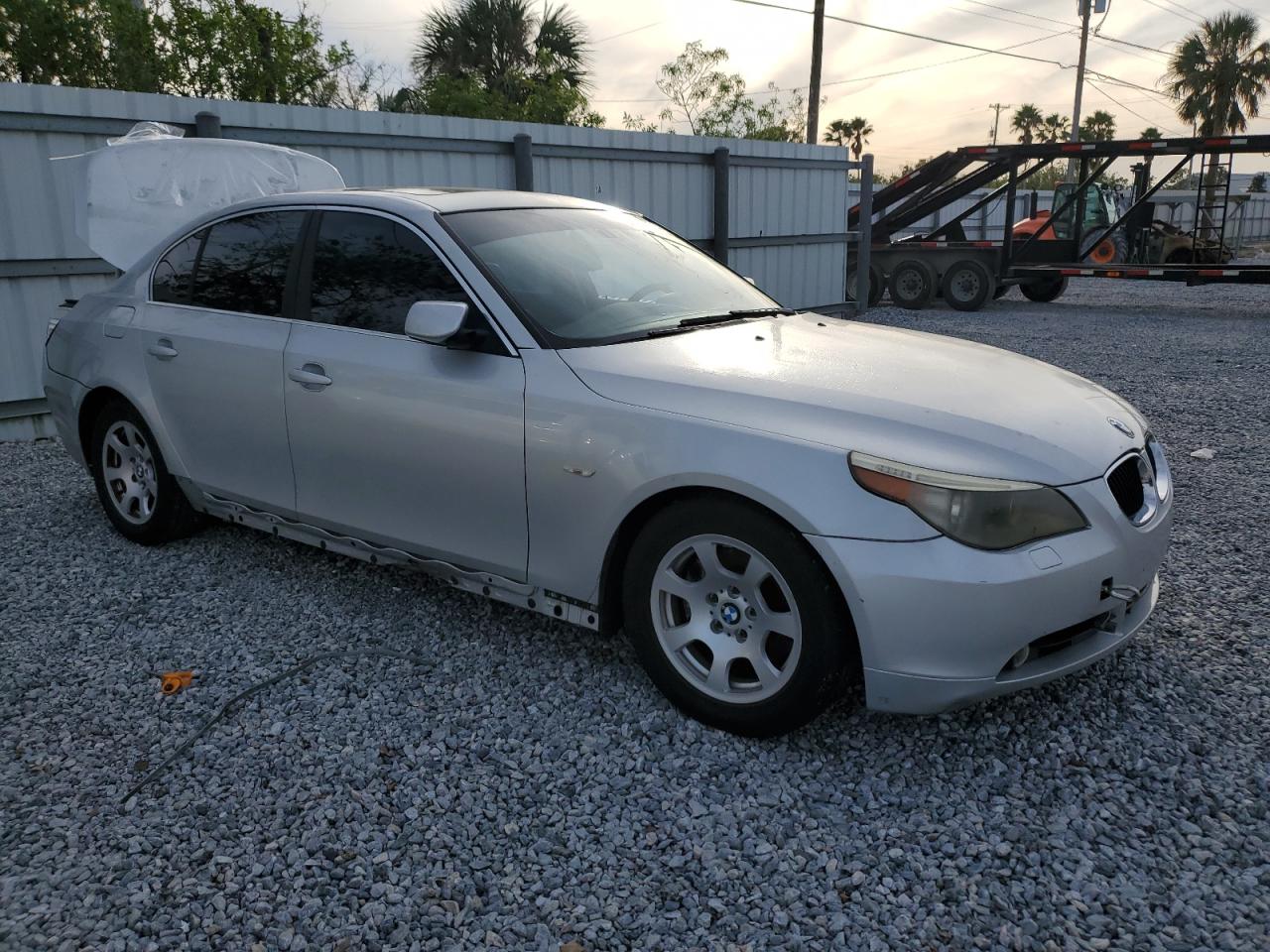 2004 BMW 5er VIN WBANA53584B848352 Copart auction photo, all over damage thumbnail 4