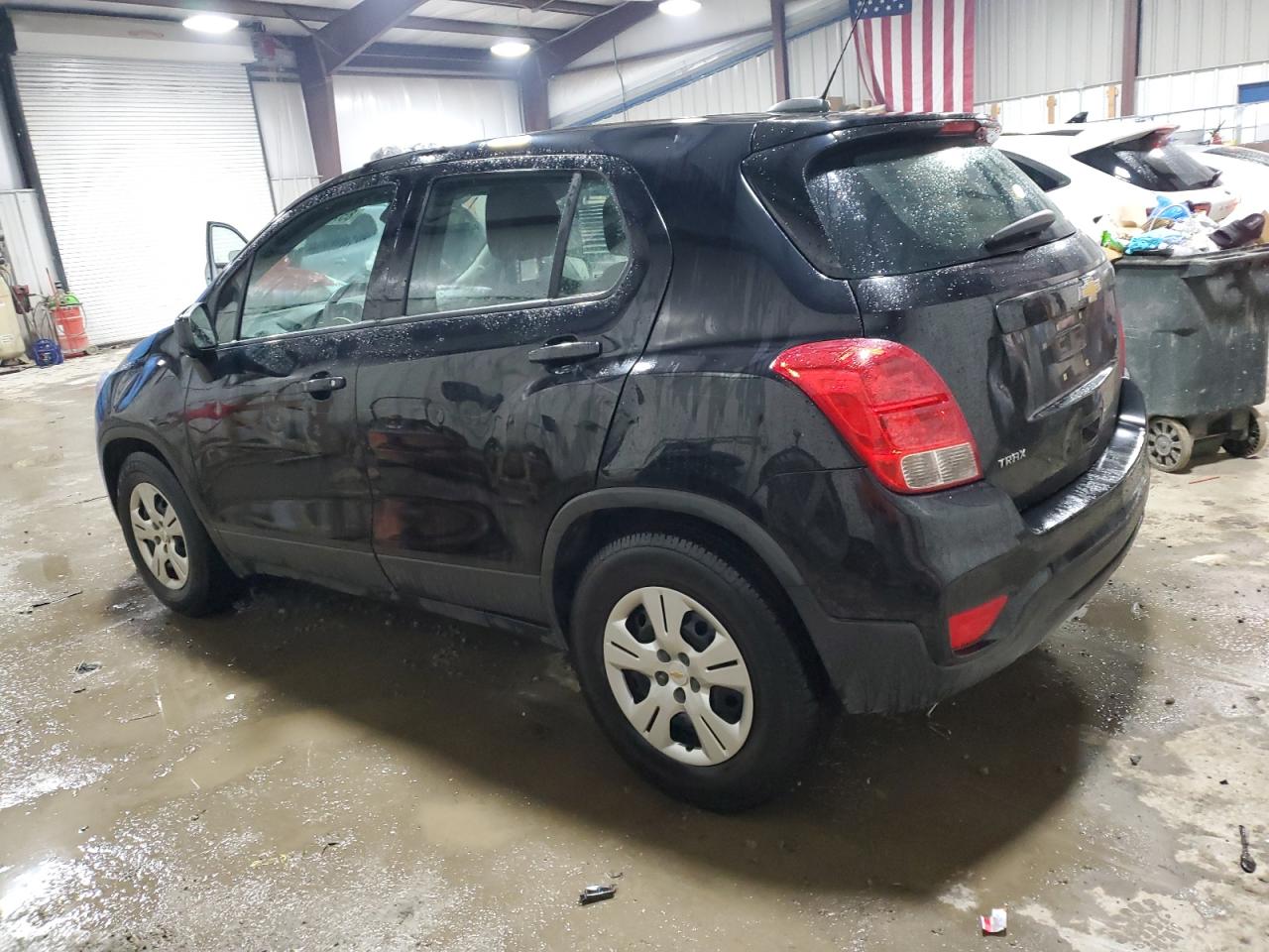 2017 Chevrolet Trax VIN 3GNCJKSBXHL194871 Copart auction photo, vandalism damage thumbnail 2