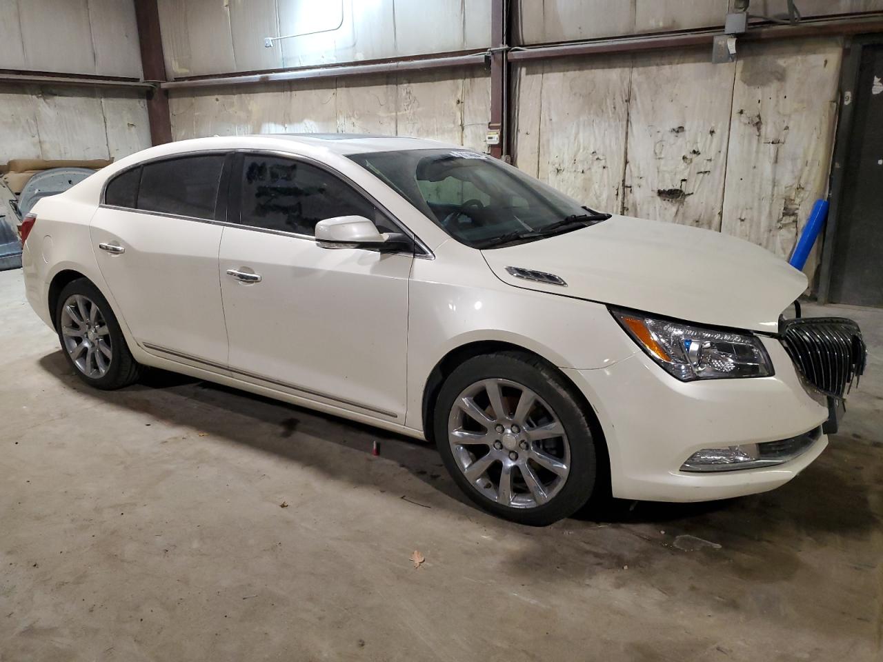 2014 Buick LaCrosse VIN 1G4GD5G33EF128927 Copart auction photo, front end / minor dent/scratches damage thumbnail 4