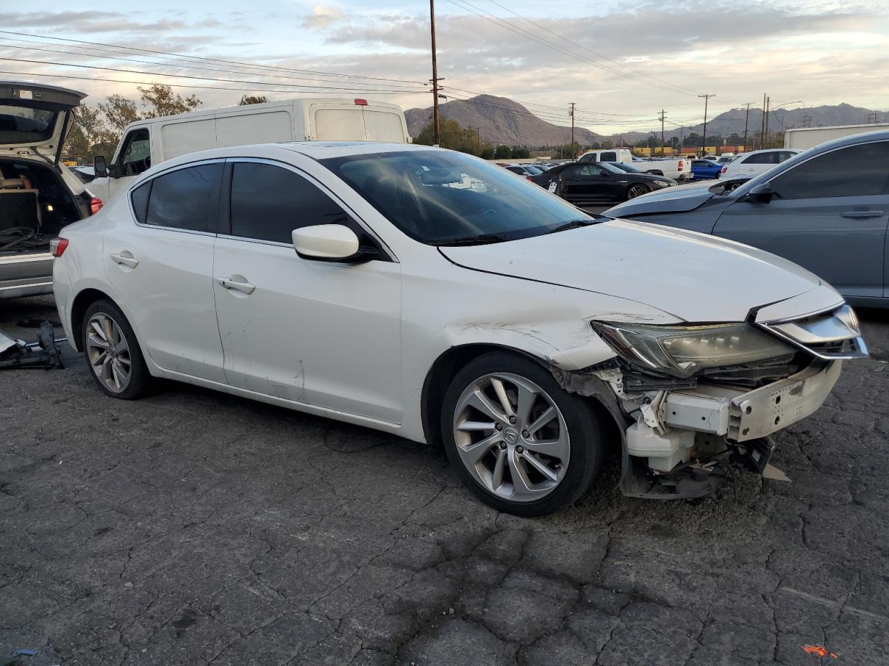 2017 Acura ILX VIN 19UDE2F31HA000192 Copart auction photo, front end damage thumbnail 4