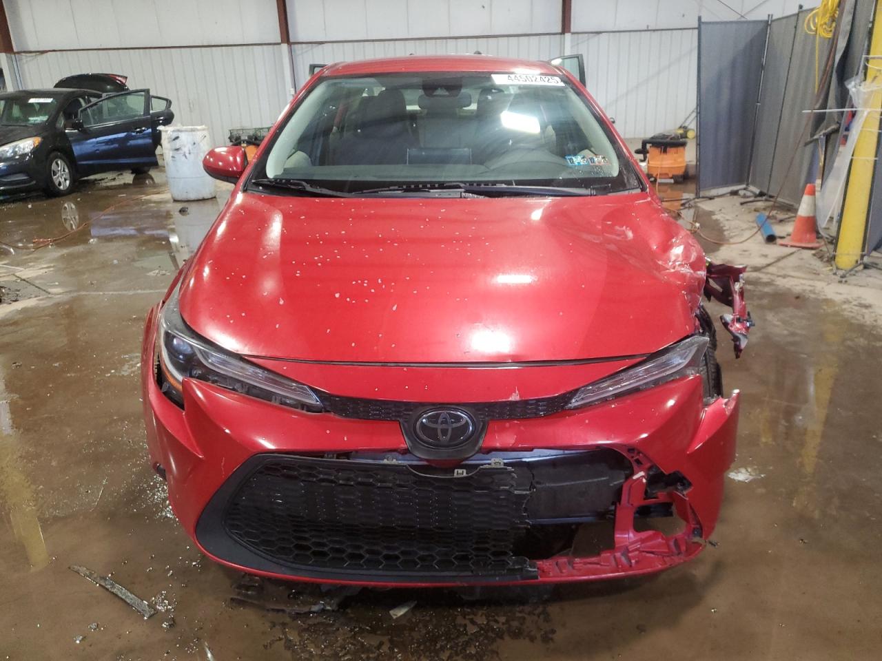 2020 Toyota Corolla VIN JTDEPRAE1LJ070685 Copart auction photo, front end / side damage thumbnail 5