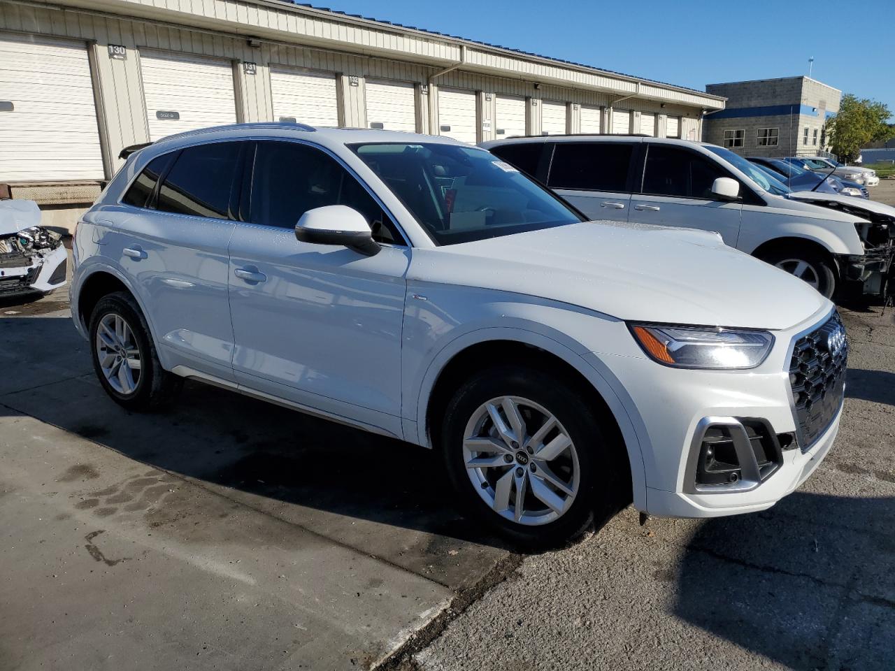 2023 Audi Q5 VIN WA1GAAFY5P2006321 Copart auction photo, front end / side damage thumbnail 4