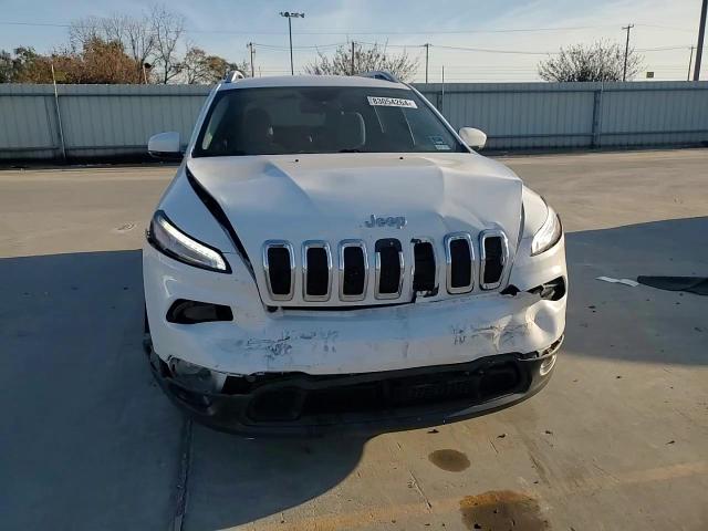 2017 Jeep Grand Cherokee VIN 1C4PJLCB0HW667475 Copart auction photo, front end damage thumbnail 10