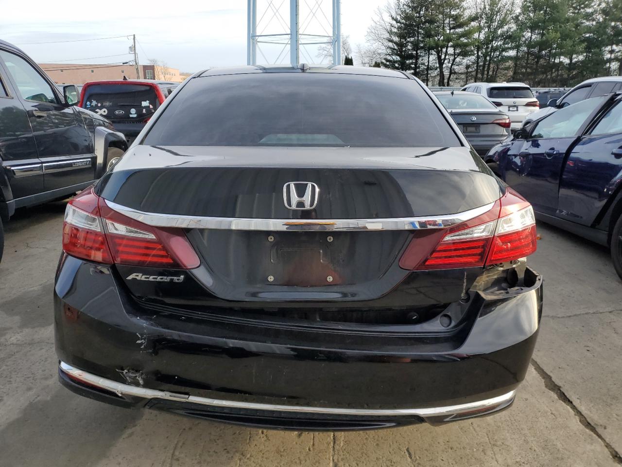 2017 Honda Accord VIN 1HGCR2F76HA223136 Copart auction photo, front end / rear end damage thumbnail 6