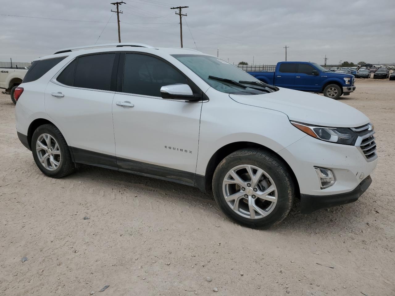 2020 Chevrolet Equinox VIN 3GNAXXEV1LS729996 Copart auction photo, water/flood damage thumbnail 4