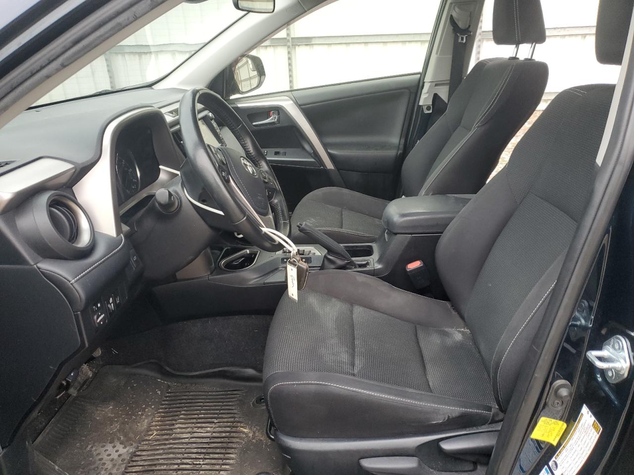 2018 Toyota RAV 4 VIN JTMRJREV3JD252347 Copart auction photo, side / rear end damage thumbnail 7