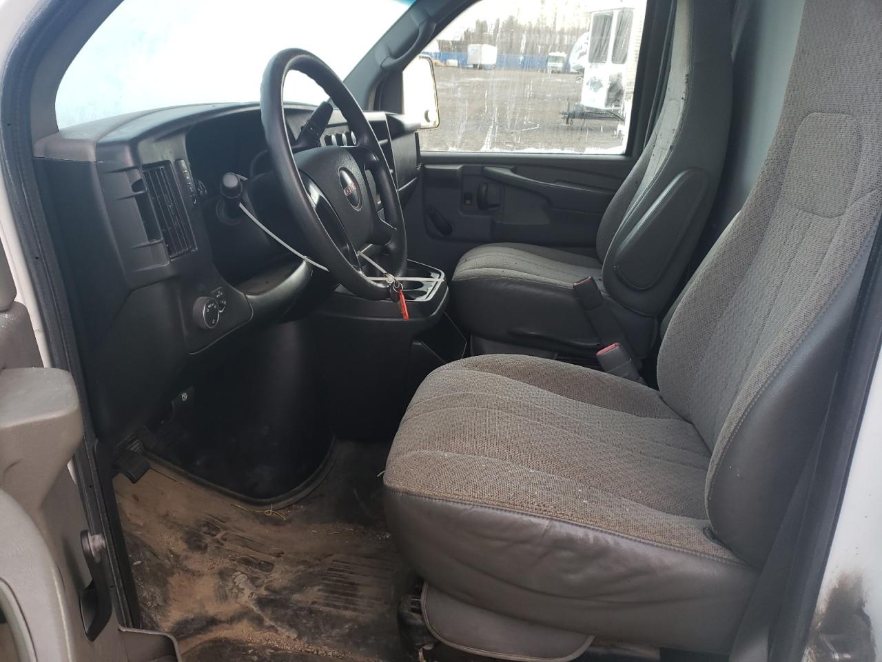 2014 GMC Savana VIN 1GD374BG3E1173132 Copart auction photo, front end damage thumbnail 7