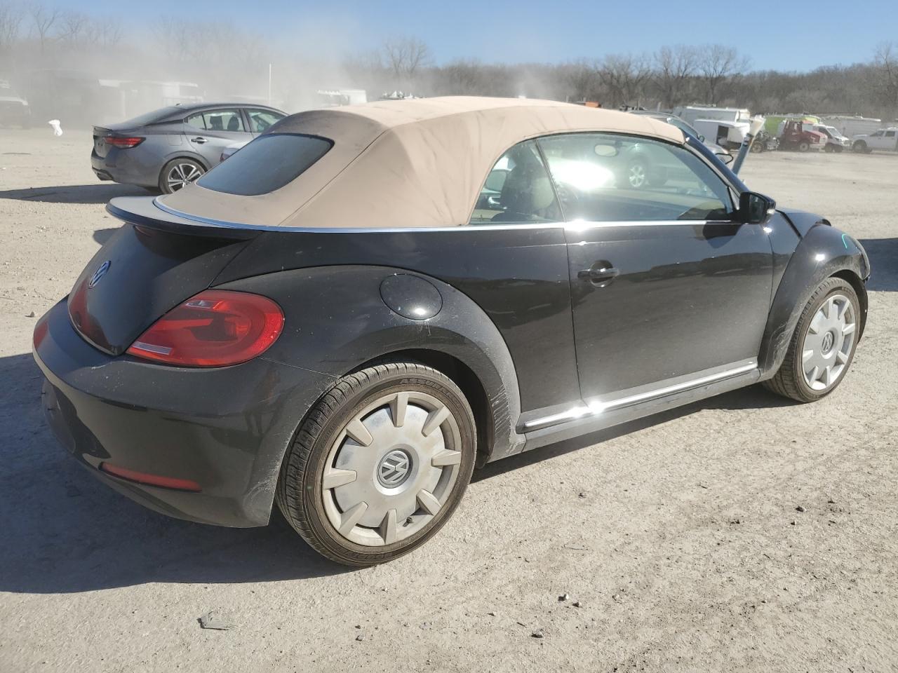 2013 Volkswagen Beetle VIN 3VW5X7AT2DM820387 Copart auction photo, front end damage thumbnail 3