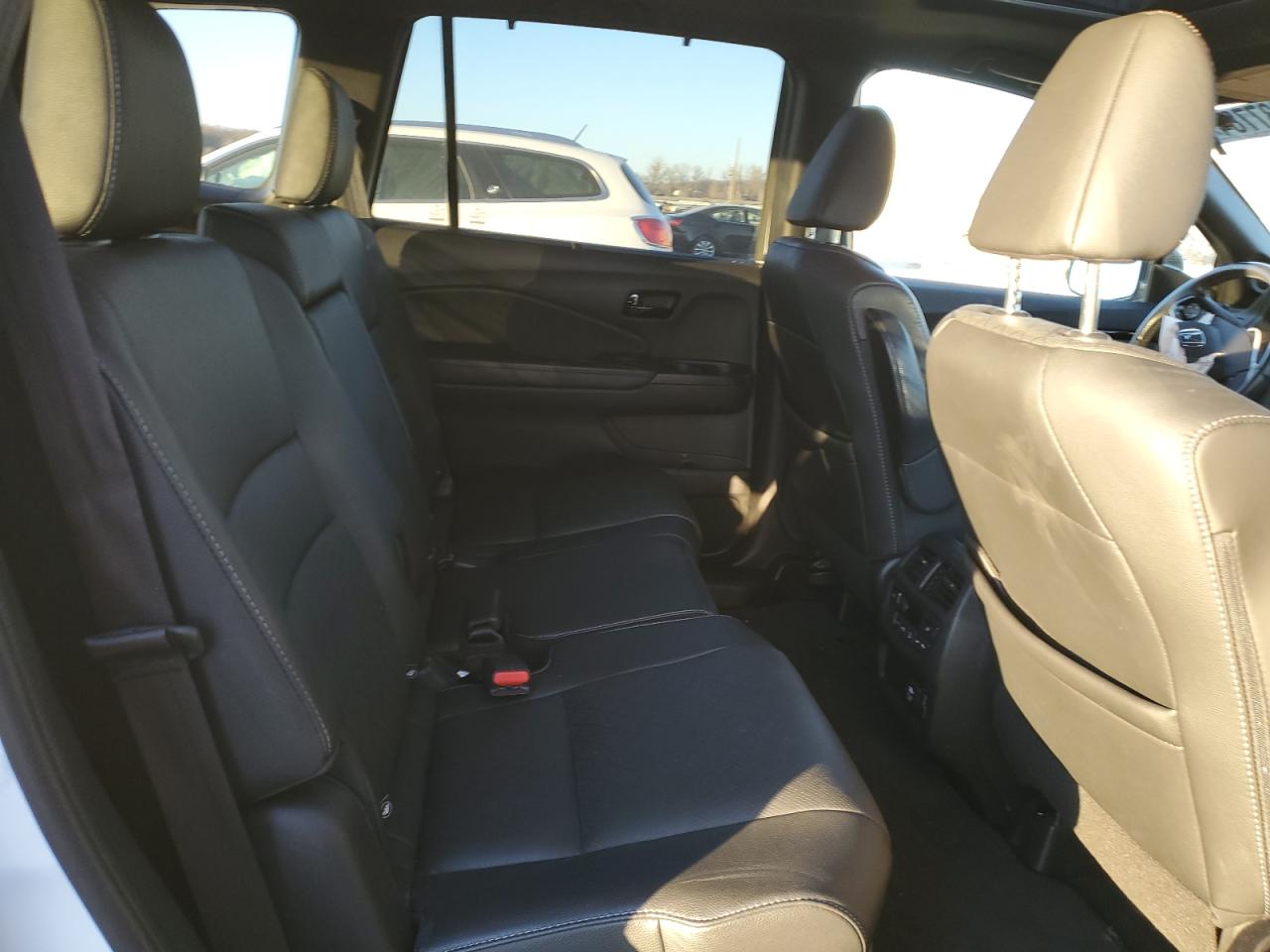2022 Honda Passport VIN 5FNYF8H08NB003466 Copart auction photo, side damage thumbnail 10