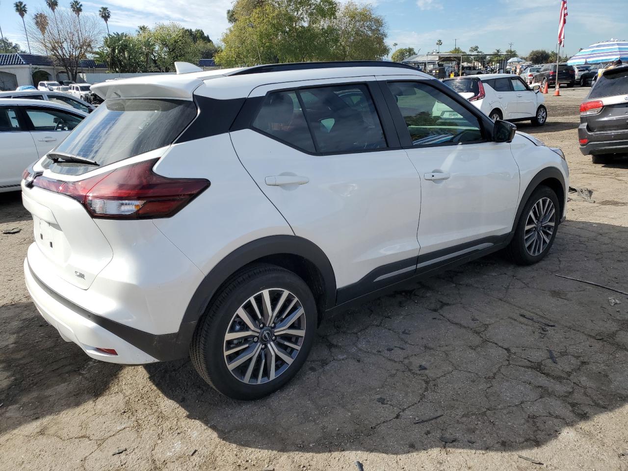 2024 Nissan Kicks VIN 3N1CP5DVXRL536534 Copart auction photo, front end damage thumbnail 3