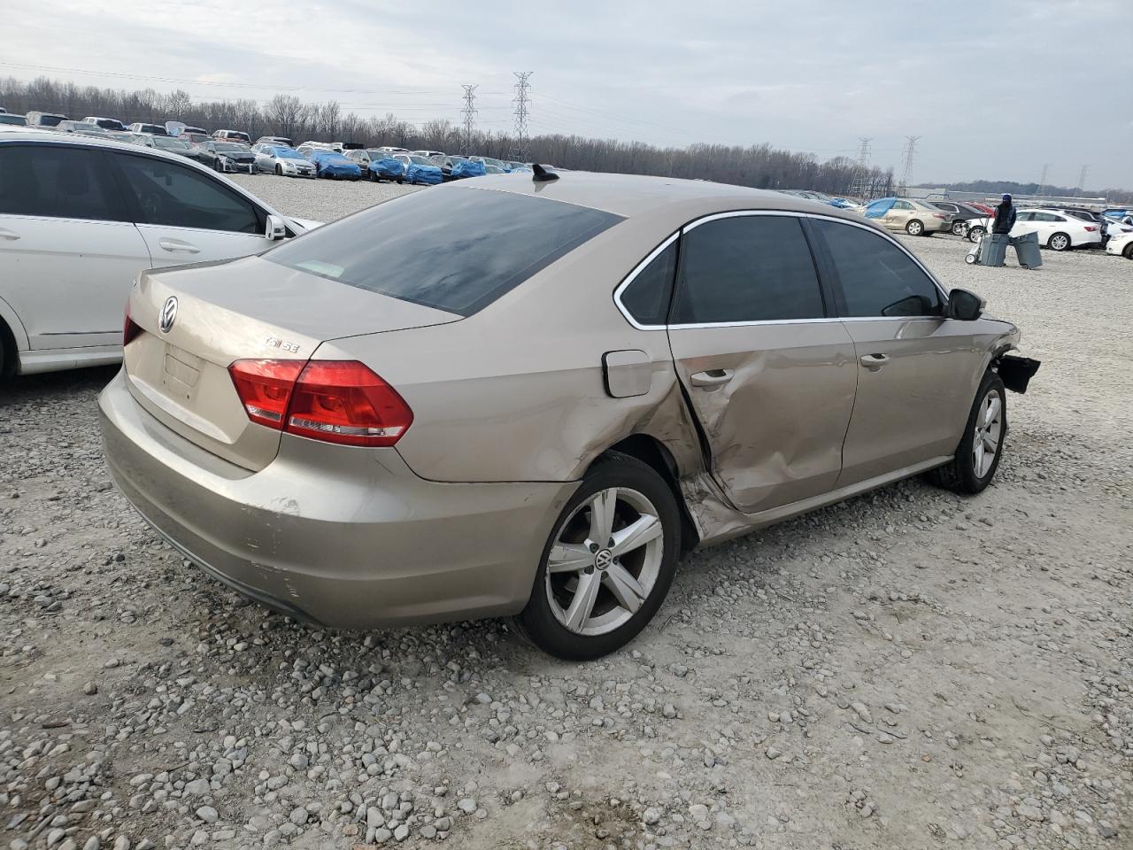 2015 Volkswagen Passat VIN 1VWBT7A38FC026335 Copart auction photo, side / all over damage thumbnail 3