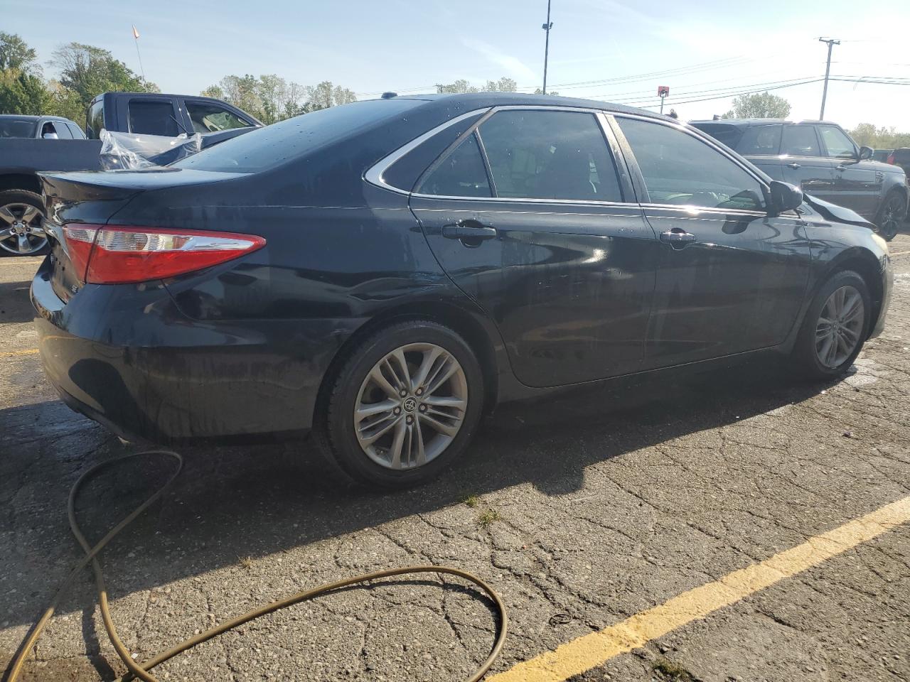 2015 Toyota Camry VIN 4T1BF1FK0FU905664 Copart auction photo, front end / side damage thumbnail 3