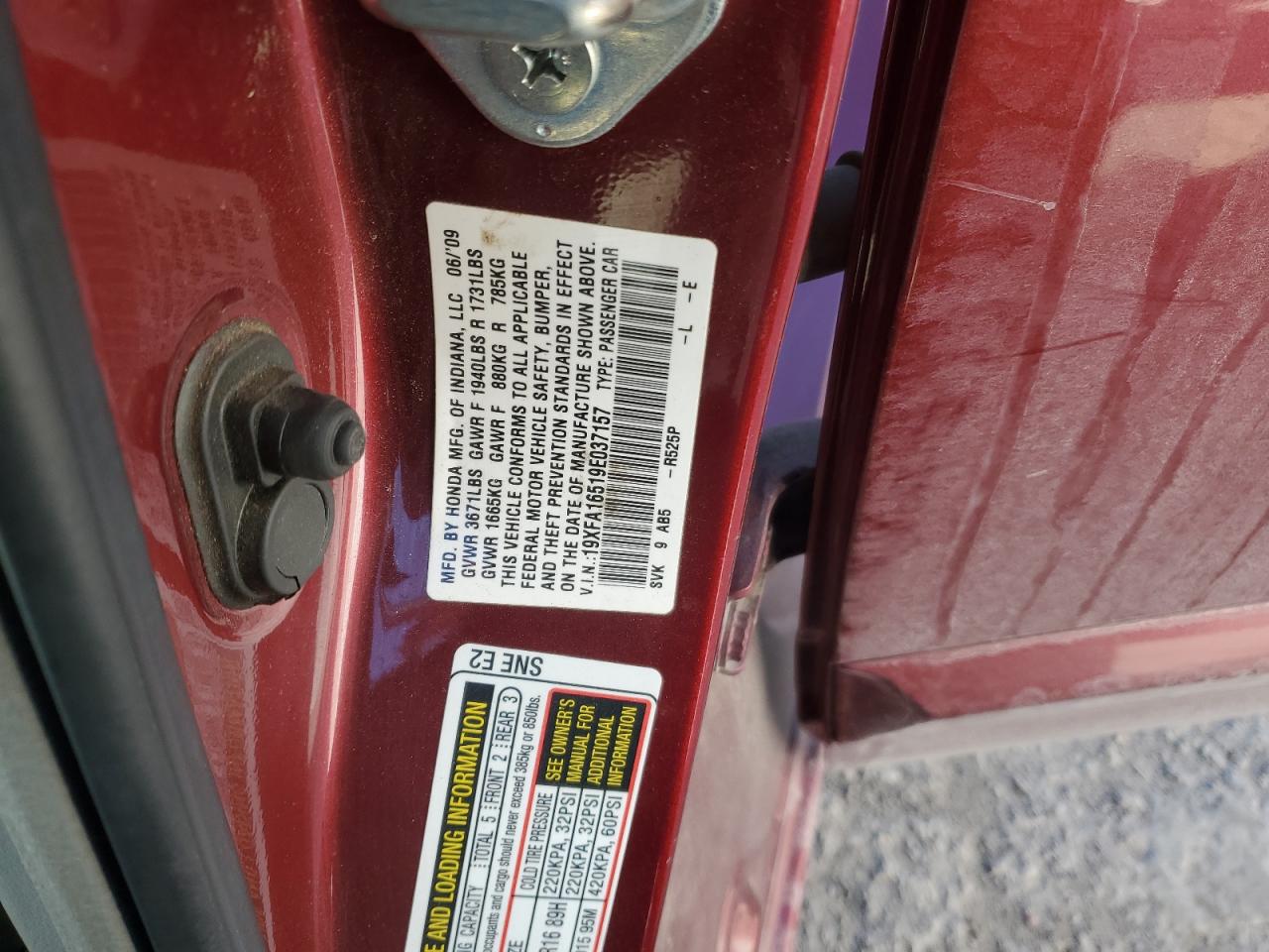2009 Honda Civic VIN 19XFA16519E037157 Copart auction photo, front end / side damage thumbnail 14