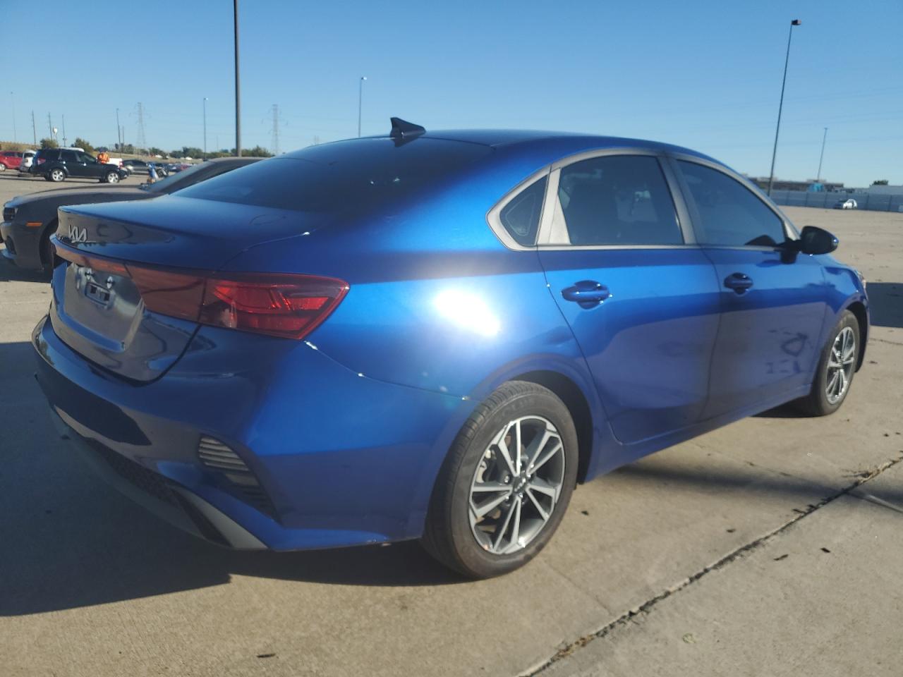 2024 KIA Forte VIN 3KPF24AD4RE796138 Copart auction photo, side / minor dent/scratches damage thumbnail 3