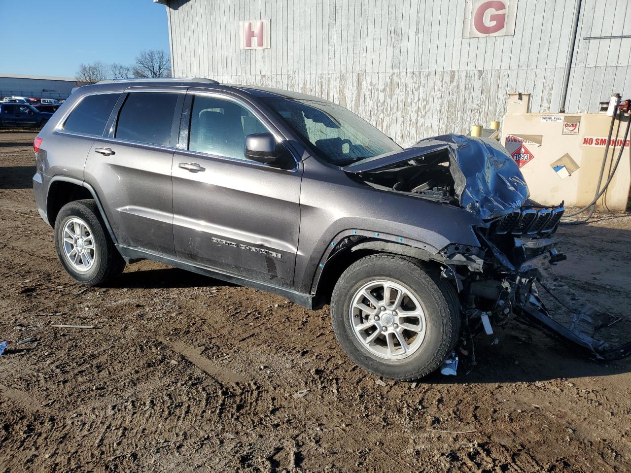 2019 Jeep Grand Cherokee VIN 1C4RJFAG5KC802418 Copart auction photo, front end / side damage thumbnail 4