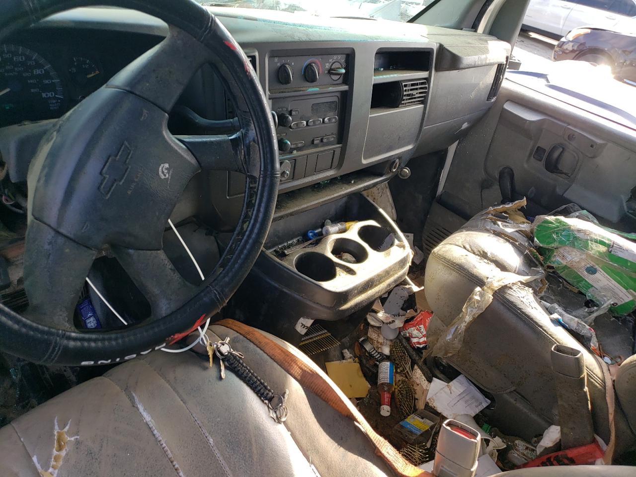 2004 Chevrolet Express VIN 1GCGG25V841137147 Copart auction photo, all over damage thumbnail 8