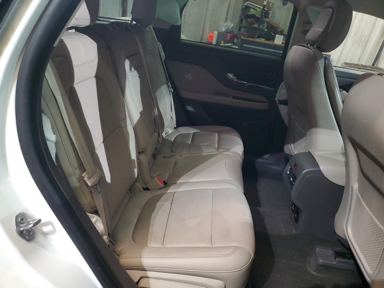 2020 Lincoln Corsair VIN 5LMCJ2D9XLUL03257 Copart auction photo, side / rear end damage thumbnail 11