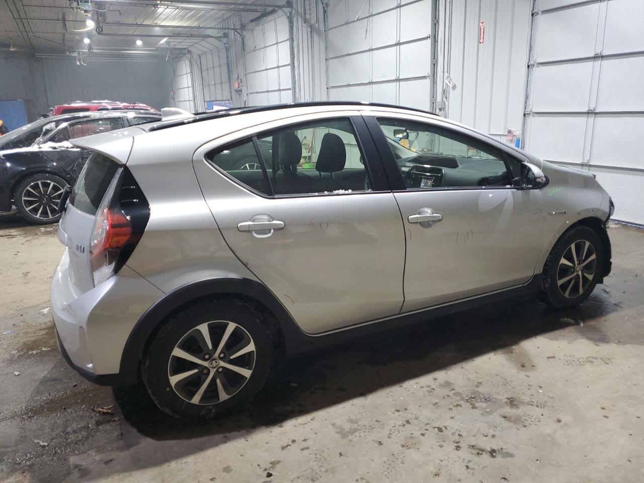 2018 Toyota Prius VIN JTDKDTB33J1602151 Copart auction photo, front end damage thumbnail 3