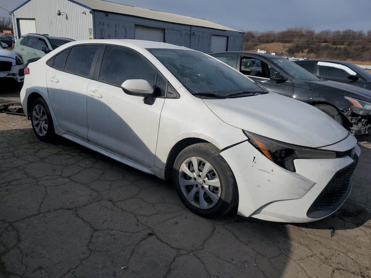2020 Toyota Corolla VIN 5YFEPRAE1LP132923 Copart auction photo, front end / side damage thumbnail 4
