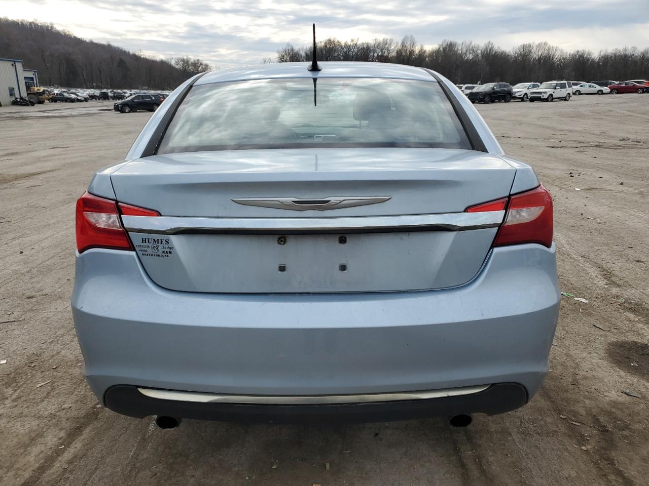 2013 Chrysler 200 VIN 1C3CCBAG0DN736266 Copart auction photo, front end / side damage thumbnail 6