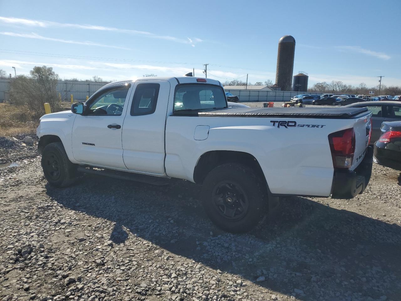2018 Toyota Tacoma VIN 5TFRX5GN6JX109802 Copart auction photo, front end damage thumbnail 2