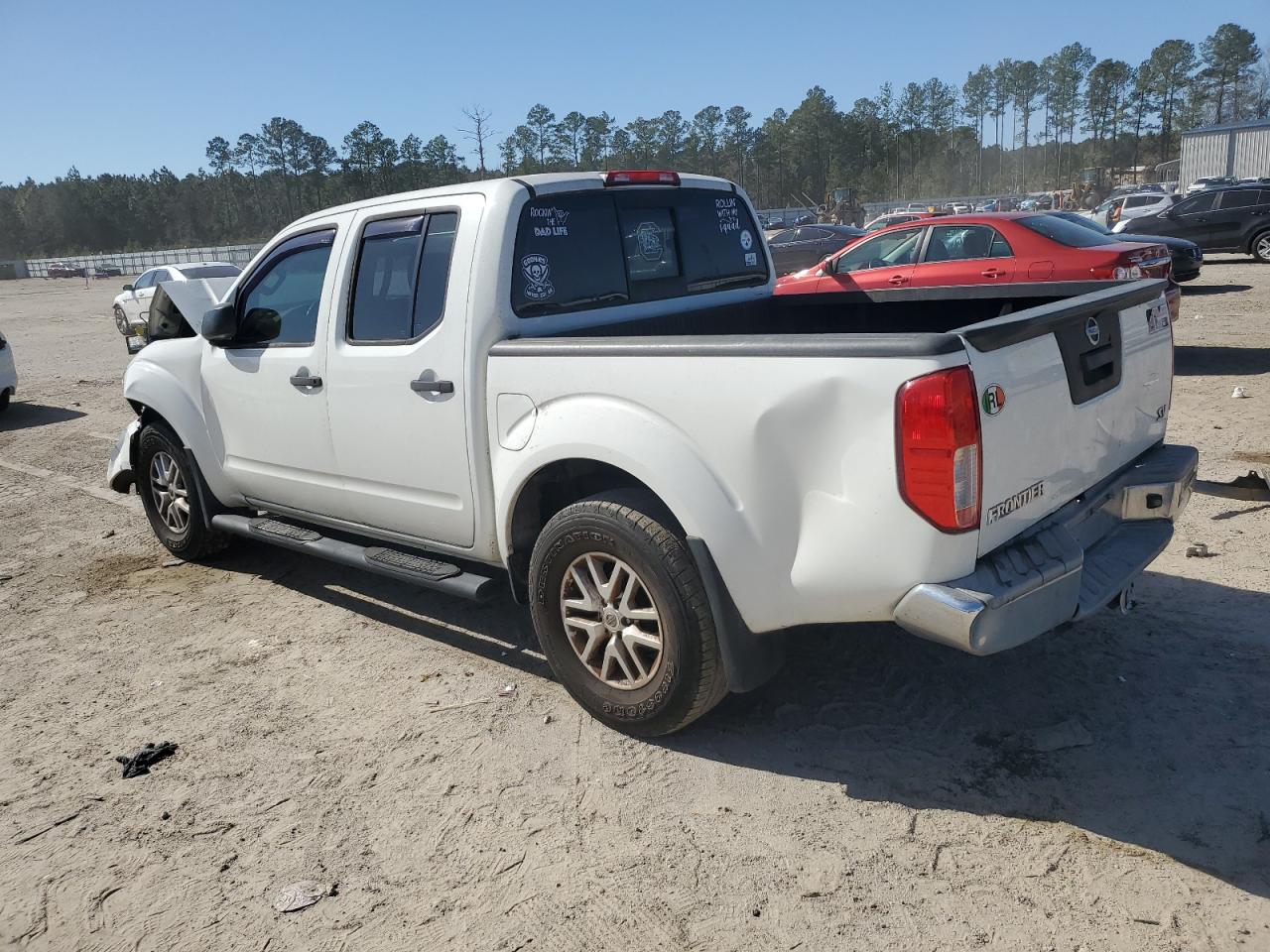2015 Nissan Navara (Frontier) VIN 1N6AD0ER3FN744992 Copart auction photo, front end / rear end damage thumbnail 2