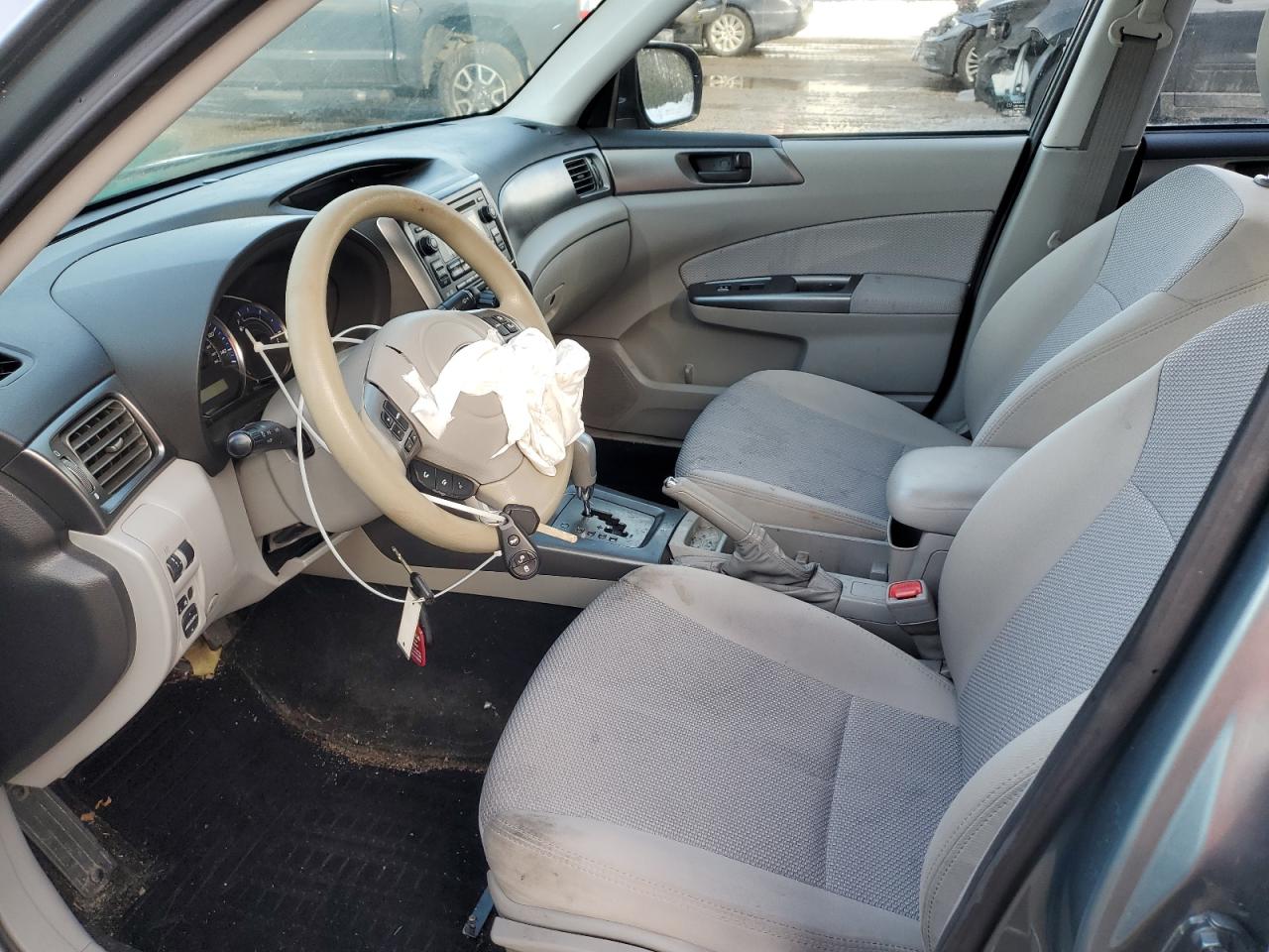 2013 Subaru Forester VIN JF2SHABC0DH431414 Copart auction photo, front end / minor dent/scratches damage thumbnail 7