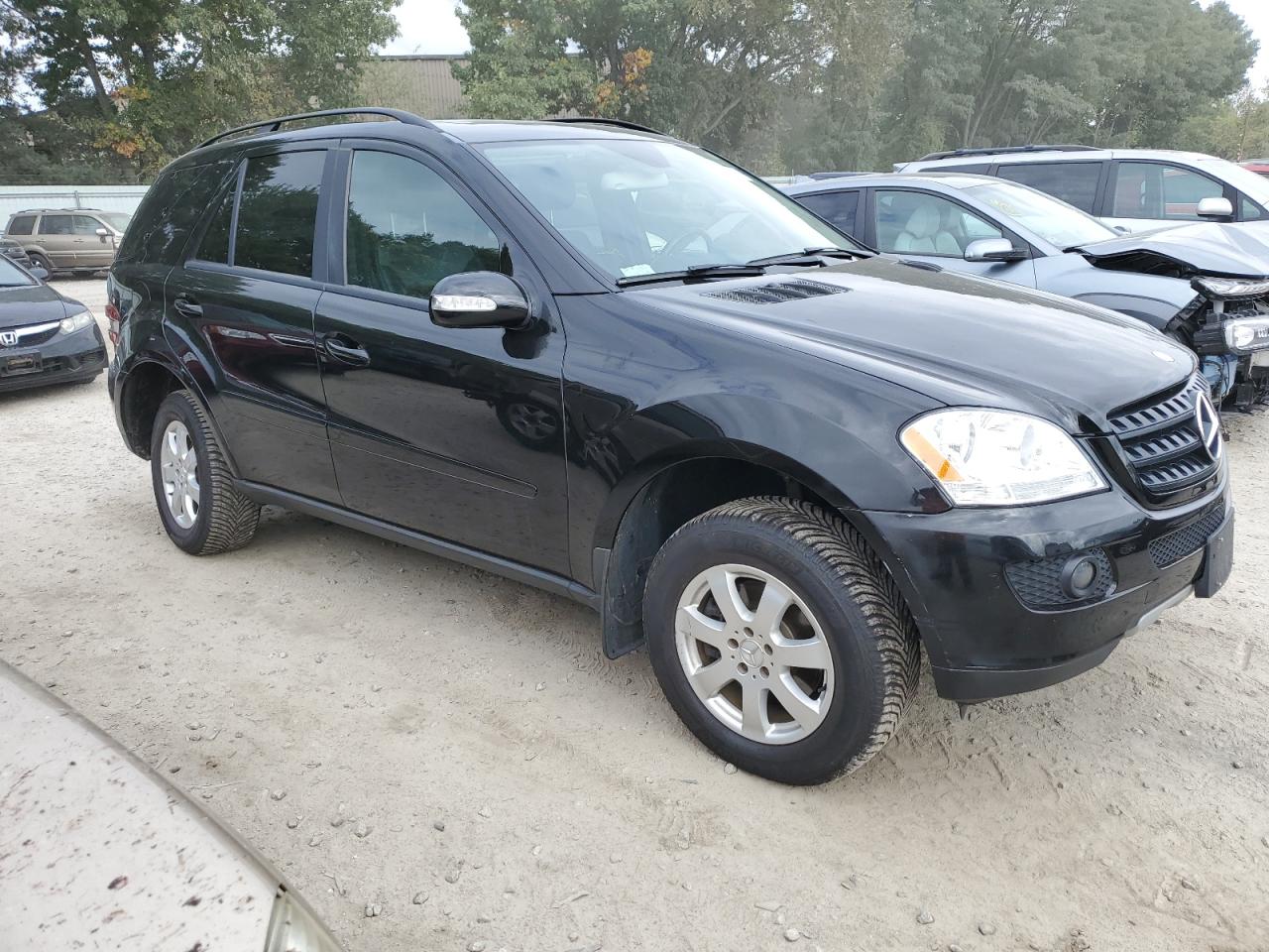 2006 Mercedes-Benz M-klasse VIN 4JGBB86E66A007019 Copart auction photo, minor dent/scratches damage thumbnail 4
