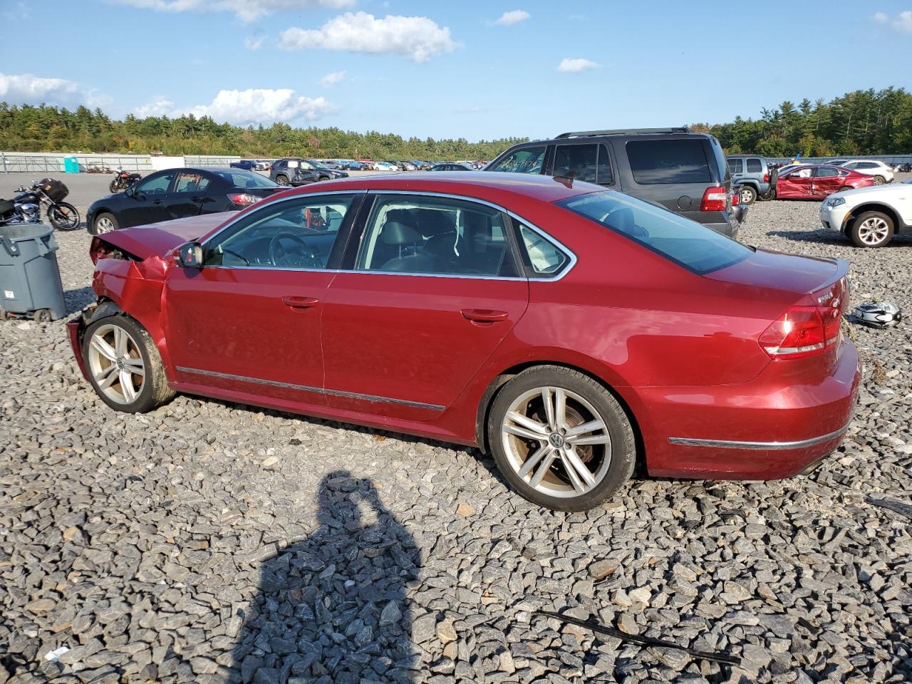 2015 Volkswagen Passat VIN 1VWBT7A36FC004270 Copart auction photo, front end damage thumbnail 2