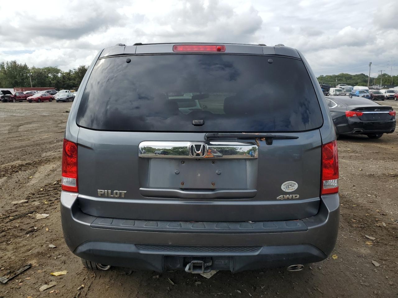 2013 Honda Pilot VIN 5FNYF4H52DB022615 Copart auction photo, all over damage thumbnail 6