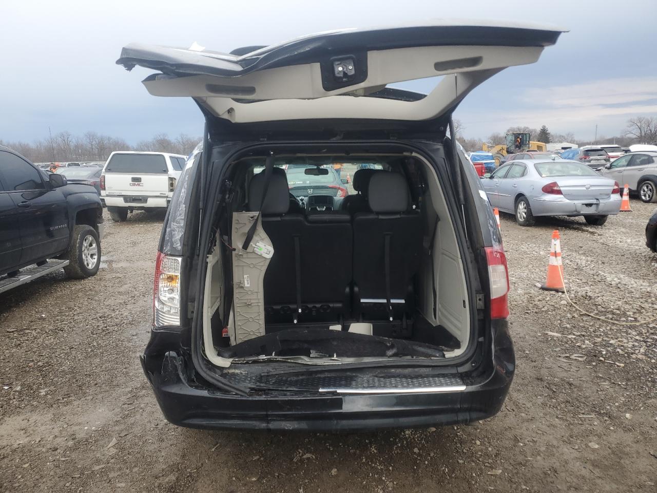 2016 Chrysler Town & Country VIN 2C4RC1BG8GR214023 Copart auction photo, rear end damage thumbnail 6