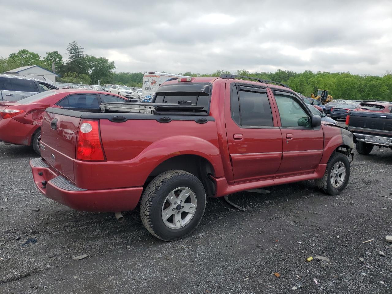 2005 Ford Explorer VIN 1FMZU77K25UB07543 Copart auction photo, burn / front end damage thumbnail 3