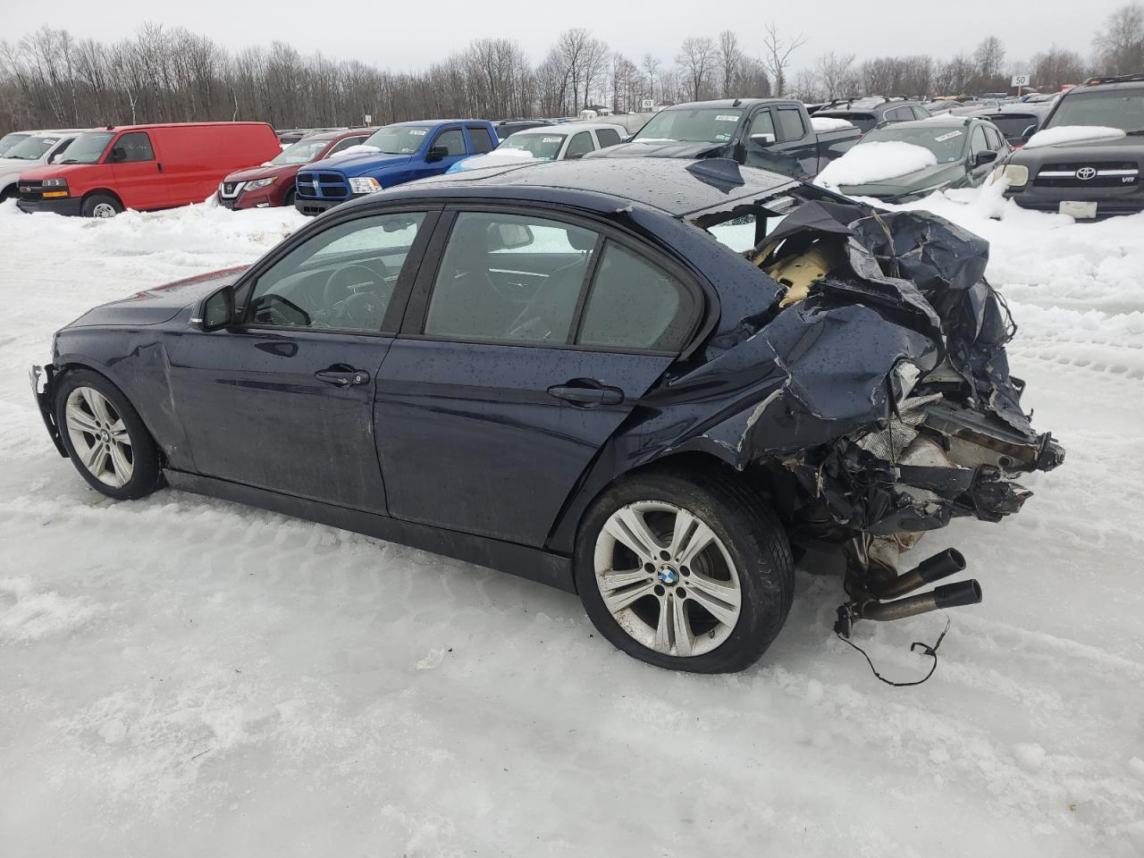 2016 BMW 3er VIN WBA8E3G5XGNT78036 Copart auction photo, rear end / front end damage thumbnail 2