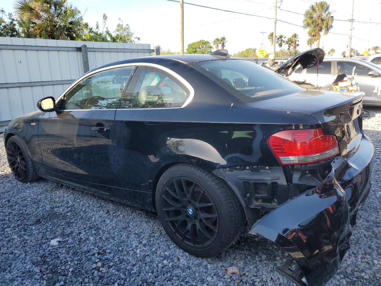 2011 BMW 1er VIN WBAUP7C54BVK78416 Copart auction photo, rear end / side damage thumbnail 2