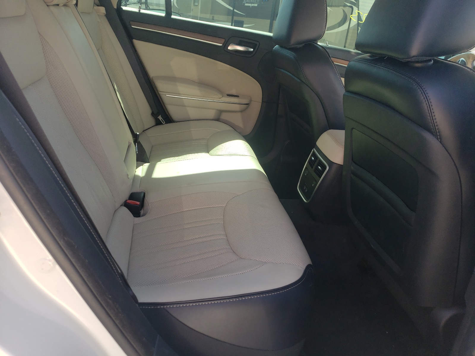 2016 Chrysler 300 VIN 2C3CCAPT6GH161537 Copart auction photo, front end damage thumbnail 6