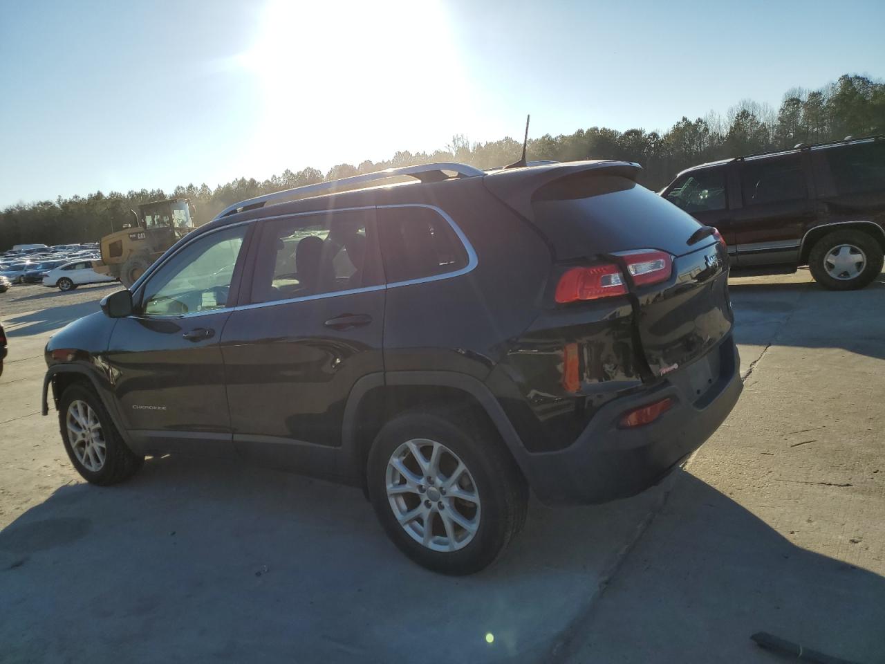 2018 Jeep Grand Cherokee VIN 1C4PJLLB0JD512054 Copart auction photo, front end damage thumbnail 2