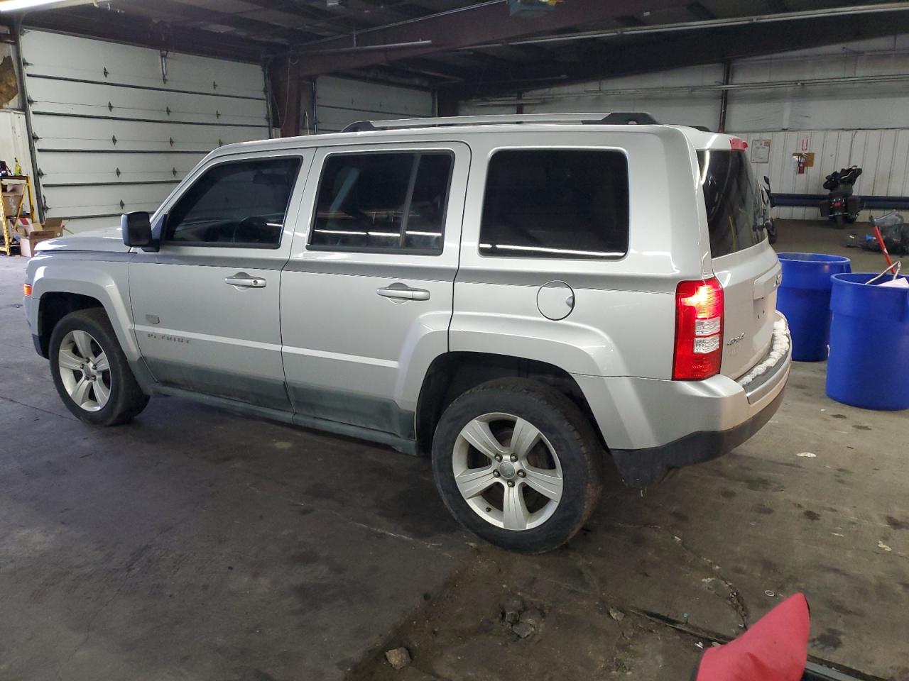 2011 Jeep Liberty (Patriot) VIN 1J4NF4GB1BD173681 Copart auction photo, front end damage thumbnail 2