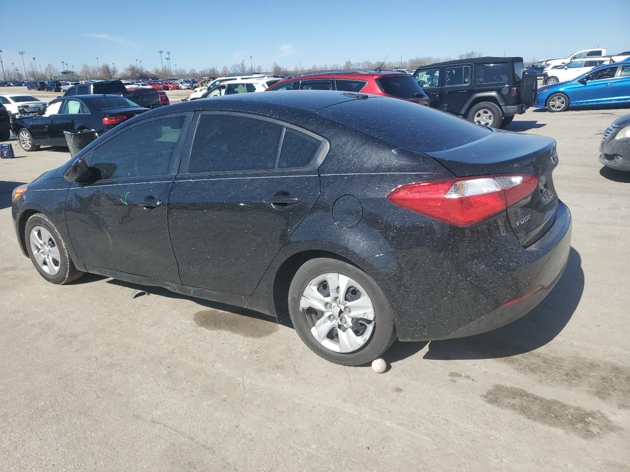 2016 KIA Forte VIN KNAFK4A65G5612977 Copart auction photo, side damage thumbnail 2