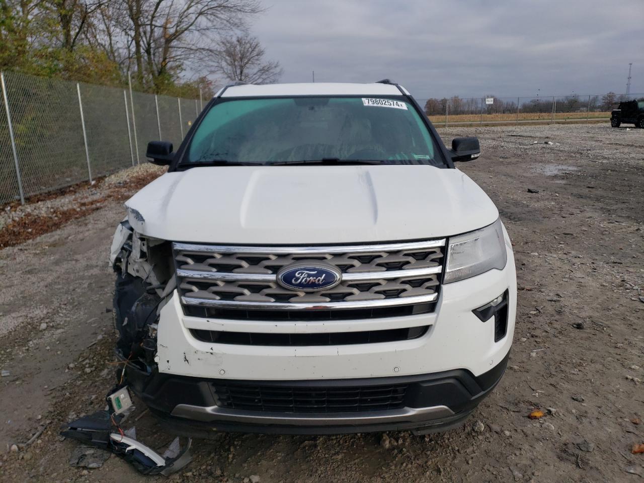 2018 Ford Explorer VIN 1FM5K7D81JGA58745 Copart auction photo, side / minor dent/scratches damage thumbnail 5
