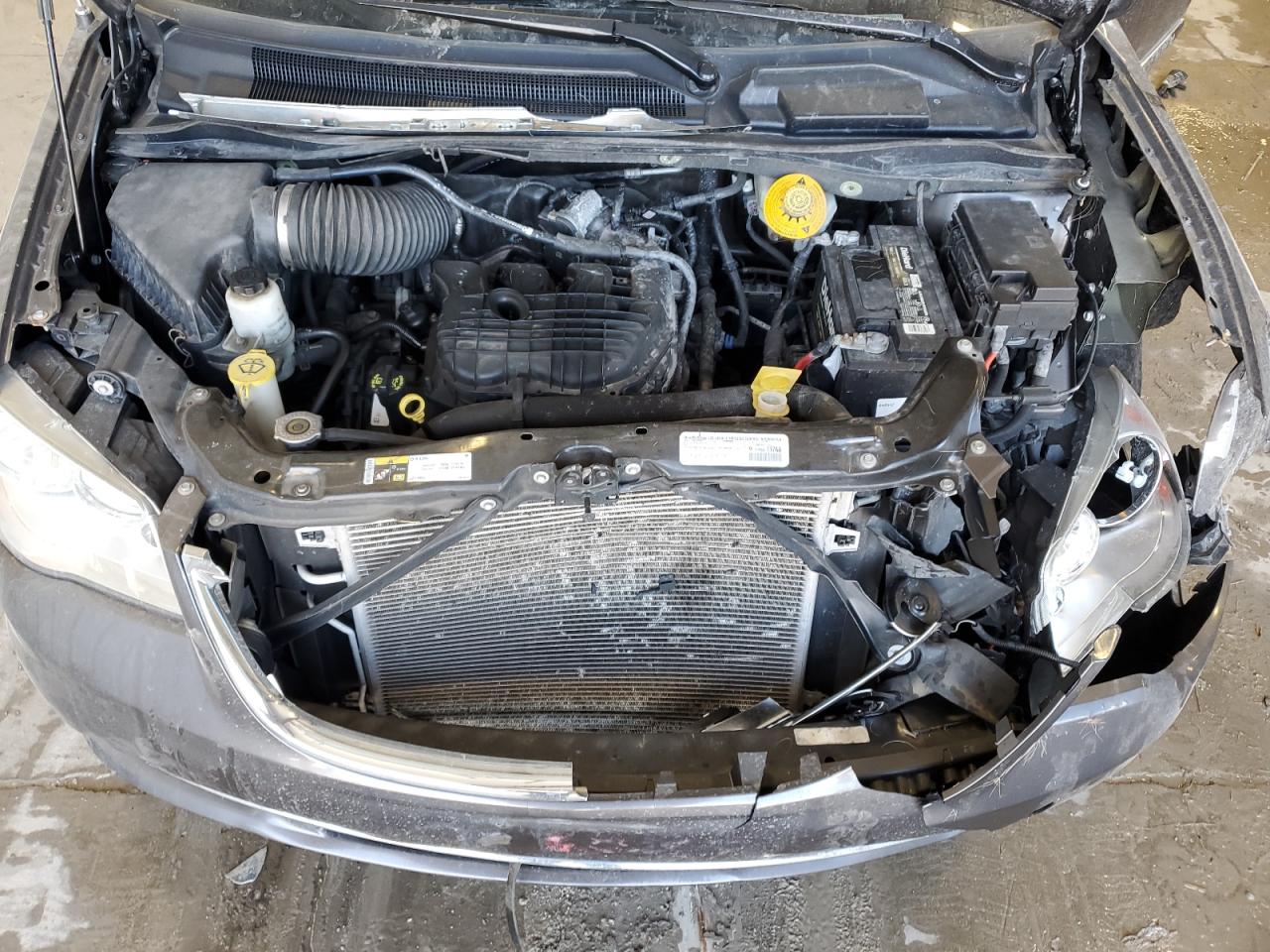 2015 Chrysler Town & Country VIN 2C4RC1CGXFR594950 Copart auction photo, front end damage thumbnail 12