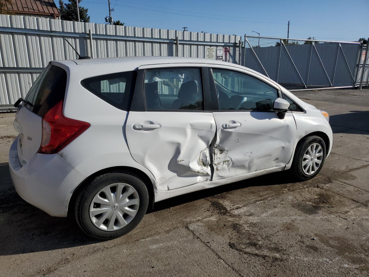 2016 Nissan Versa VIN 3N1CE2CP9GL401372 Copart auction photo, side / minor dent/scratches damage thumbnail 3