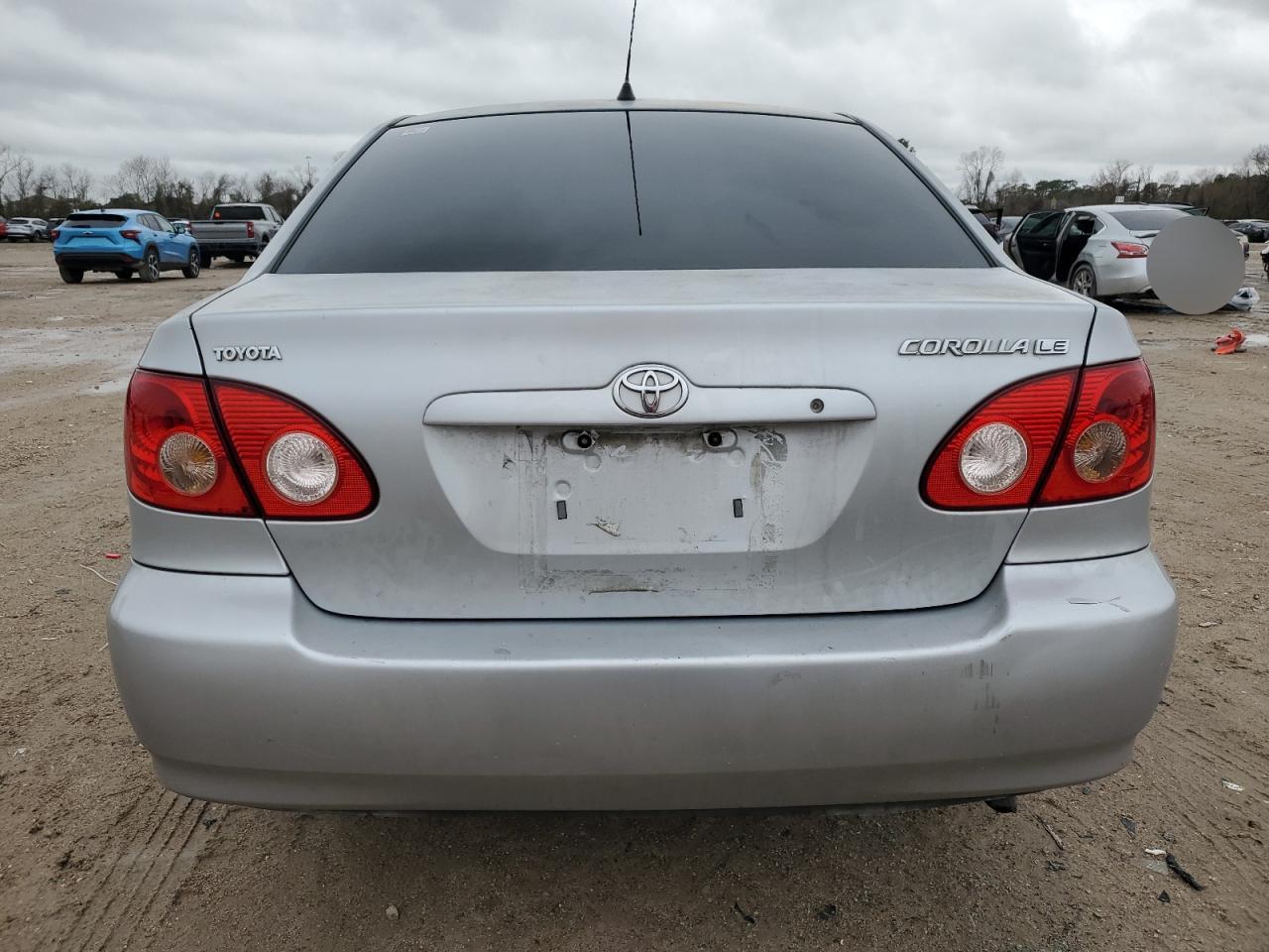 2006 Toyota Corolla VIN 1NXBR32E36Z618709 Copart auction photo, front end / side damage thumbnail 6