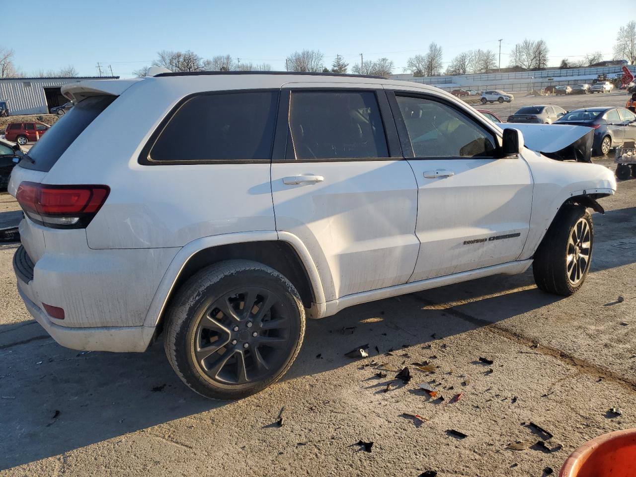 2018 Jeep Grand Cherokee VIN 1C4RJFAG9JC257323 Copart auction photo, front end / rear end damage thumbnail 3