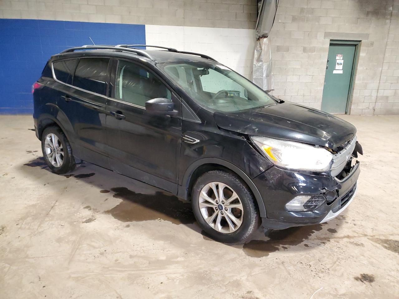 2017 Ford Escape VIN 1FMCU0GD2HUB34714 Copart auction photo, front end / side damage thumbnail 4