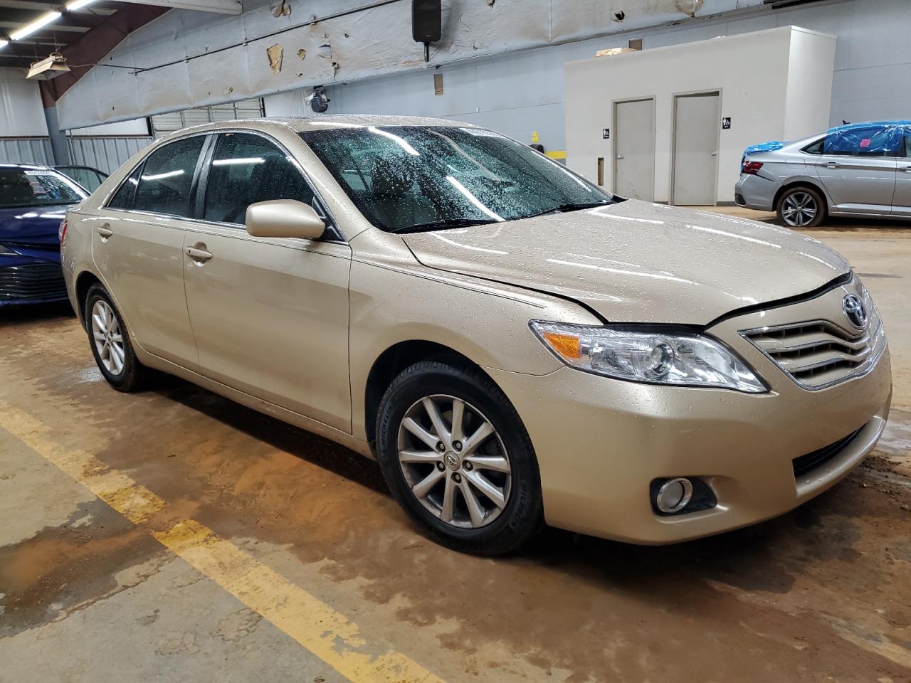 2011 Toyota Camry VIN 4T1BK3EK4BU127212 Copart auction photo, front end damage thumbnail 4